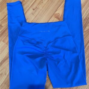 NWOT Paragon sculptseam legging size S!